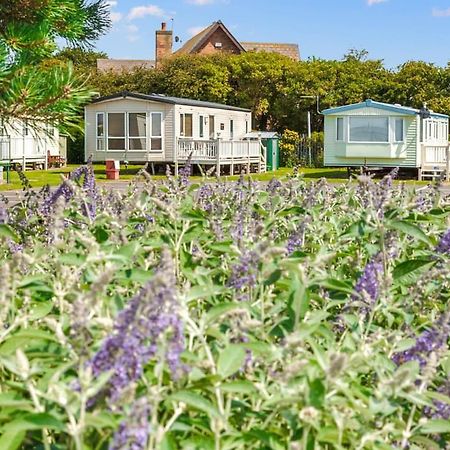 Merryfield And Sandfield Чапел-Сент-Леонардс Экстерьер фото